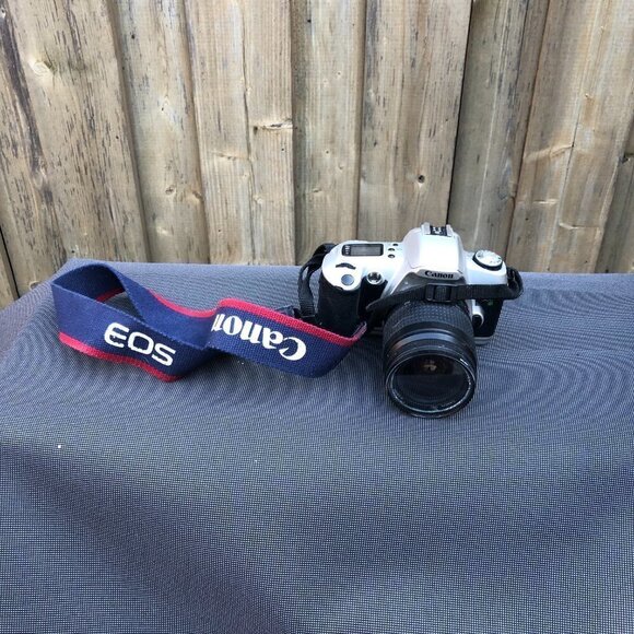 Canon EOS 500N 35mm Autofocus SLR Camera W/ 28-80mm Lens - Picture 3 of 14